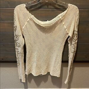 Blue Tatoo Cream Knit Long Sleeve Top
